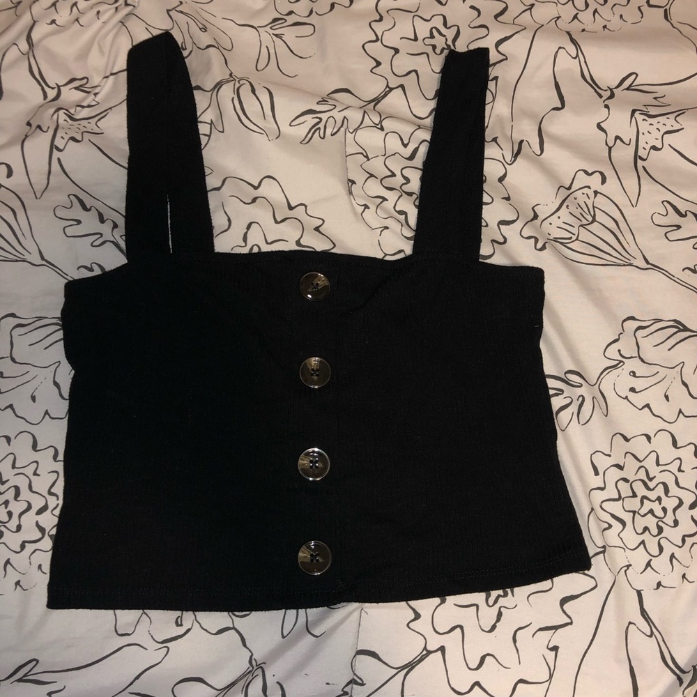CROP BUTTON DOWN